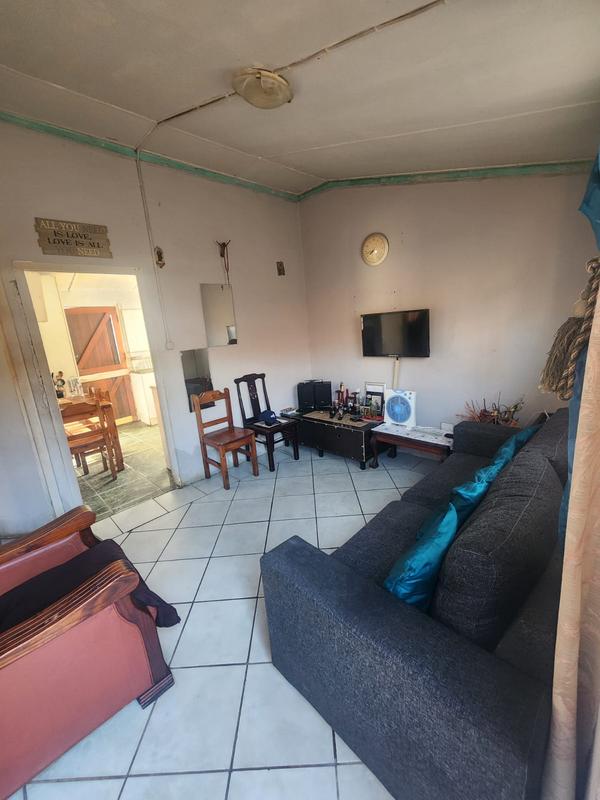 5 Bedroom Property for Sale in Malabar Eastern Cape